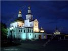 При царе Иване Грозном
в 1560 г.
монастырь
был возобновлен,
обнесен каменными
стенами с башнями.
В 1561 г. был освящен
каменный храм
во имя Святых Отцов
Семи Вселенских Соборов.