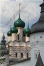 Надвратный храм Иоанна Богослова
построен в 1683 г.
по заказу 
сподвижника
патриарха Никона
митрополита Ионы Сысоевича.