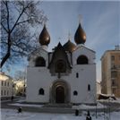 Больничный храм Покрова
Пресвятой Богородицы
построен
в 1908-1912 гг.
по проекту
архитектора
Алексея Викторовича Щусева.