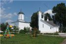 Храм святителя Николая
впервые упоминается
в духовной грамоте
великого князя
Ивана Калиты
в 1325 г.
и храм-часовня Евстафия
(Сокольского),
построеннная
в 2000-2007 гг.