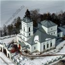 Храм Троицы Живоначальной
построен
в 1761-1765 гг.
Перестроен
в 1894-1895 гг.
по проекту
Александра Афанасьевича Латкова.