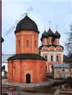 Древнейший храм монастыря
- собор святителя Петра,
митрополита Московского
построен
в 1514-1517 гг.
зодчим Алевизом Новым
на месте прежнего деревянного.