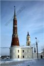 Казакова прислала
Екатерина II.
Императрица посетила Коломну
и была разочарована ее внешним видом.
Великий зодчий построил
несколько административных зданий в городе
и башни монастыря.